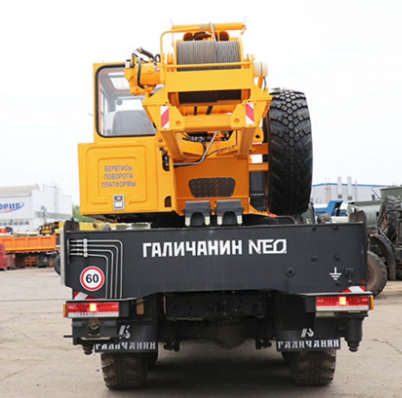 КС-55713-5В-1 Автомобильный кран